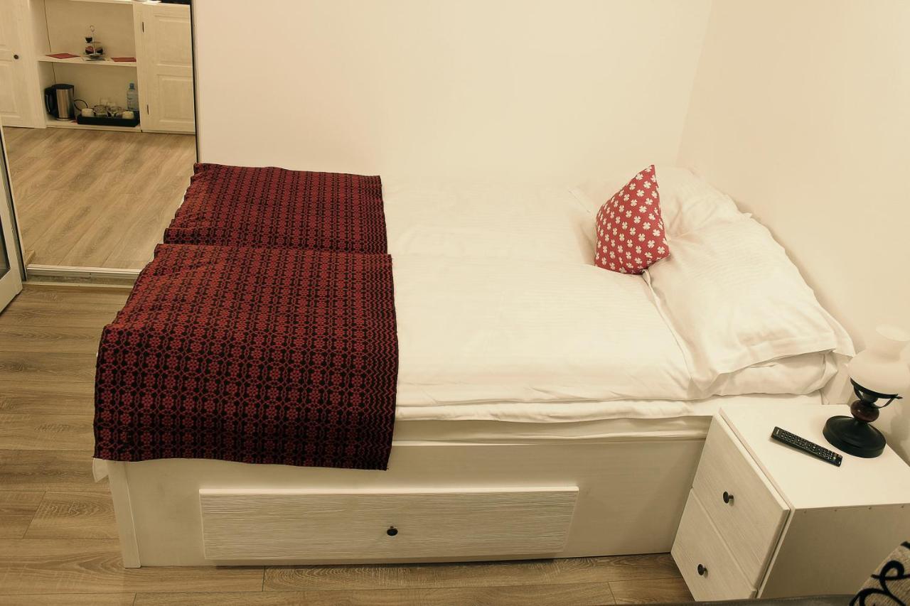 Republicii Rustic In Center Appartement Braşov